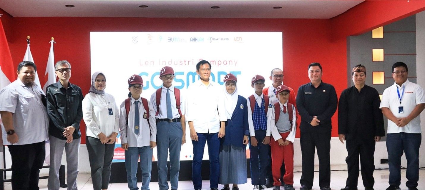 PT Len Telekomunikasi Indonesia bersama PT Len Industri Company Luncurkan Program CSR "Len Company Go Smart" untuk Tingkatkan Kualitas Pendidikan